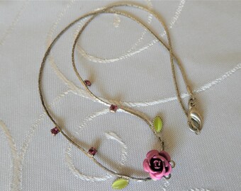 Necklace with rose, short necklace