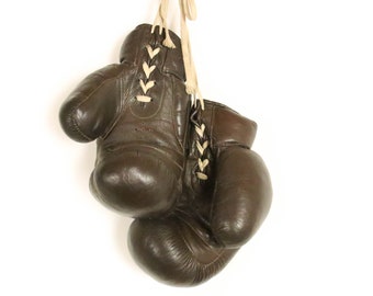 Vintage Boxing Gloves Leather Gloves 10 oz Sport Boxing Boxing Old Leather Fight Gloves Retro Equipment Vintage Boxing Gloves Decoration