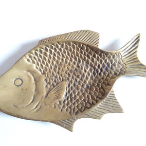 Vintage brass bowl Mid Century 70s ashtray fish sea brass design maritime decoration desk jewelry ring bowl vintage solid