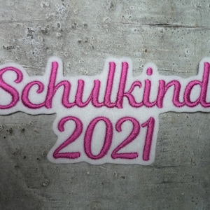 Schulkind 2024 Schriftzug Aufnäher/Applikation auf weißem Filz Farbauswahl 2 Größen Einschulung Schultüte Bild 6