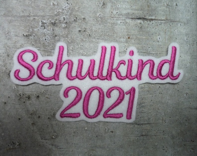 Schulkind 2024 Schriftzug Aufnäher/Applikation auf weißem Filz Farbauswahl 2 Größen Einschulung Schultüte Bild 6