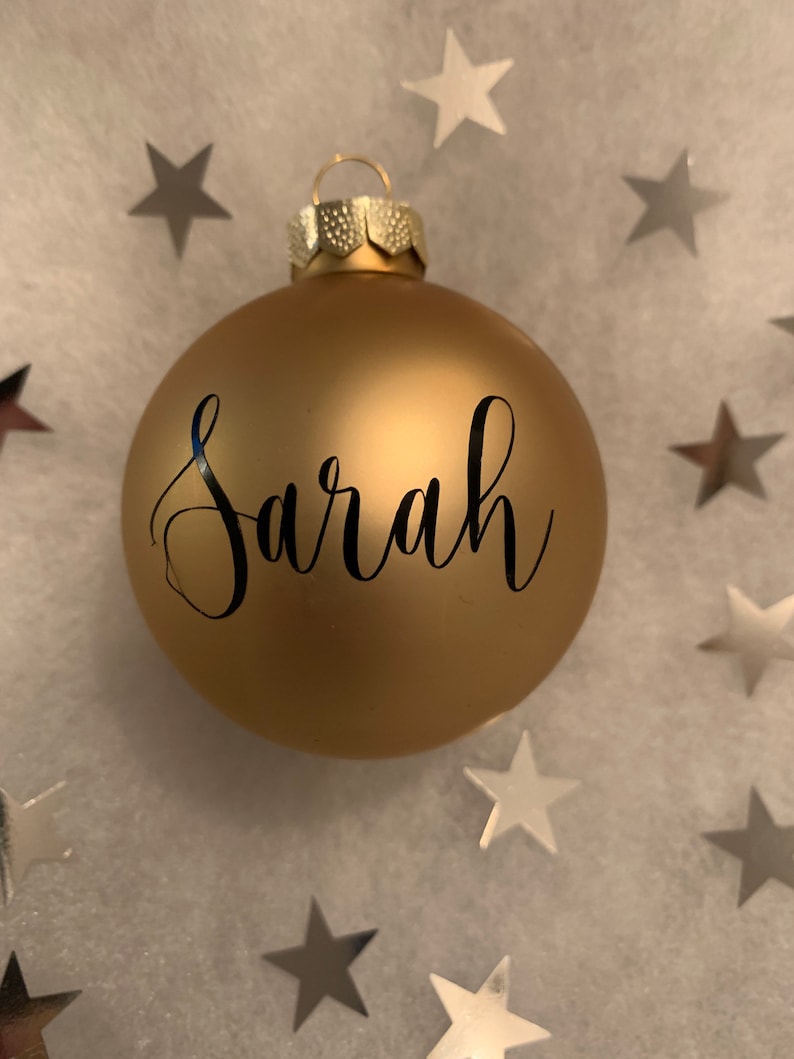 Weihnachtskugel mit Namen personalisiert Christbaumkugel - Etsy.de