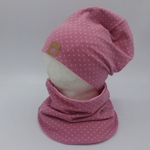 Mütze Beanie rosa mit rosa Pünktchen, Herzpatch, Babymütze altrosa Bild 4