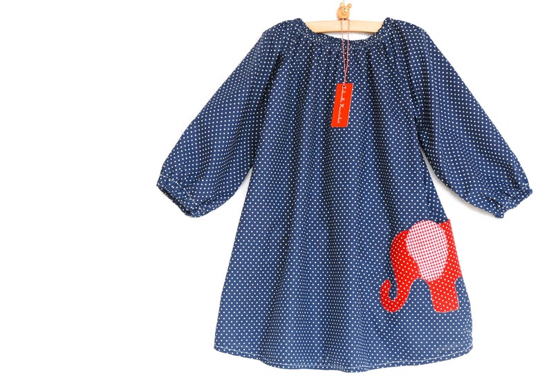 Girls' dress with elephant bag made of dark blue cotton with white dots Lina Bullerbü dress, comfortable, casual and elegant. image 3