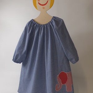Girls' dress with elephant bag made of dark blue cotton with white dots Lina Bullerbü dress, comfortable, casual and elegant. image 7