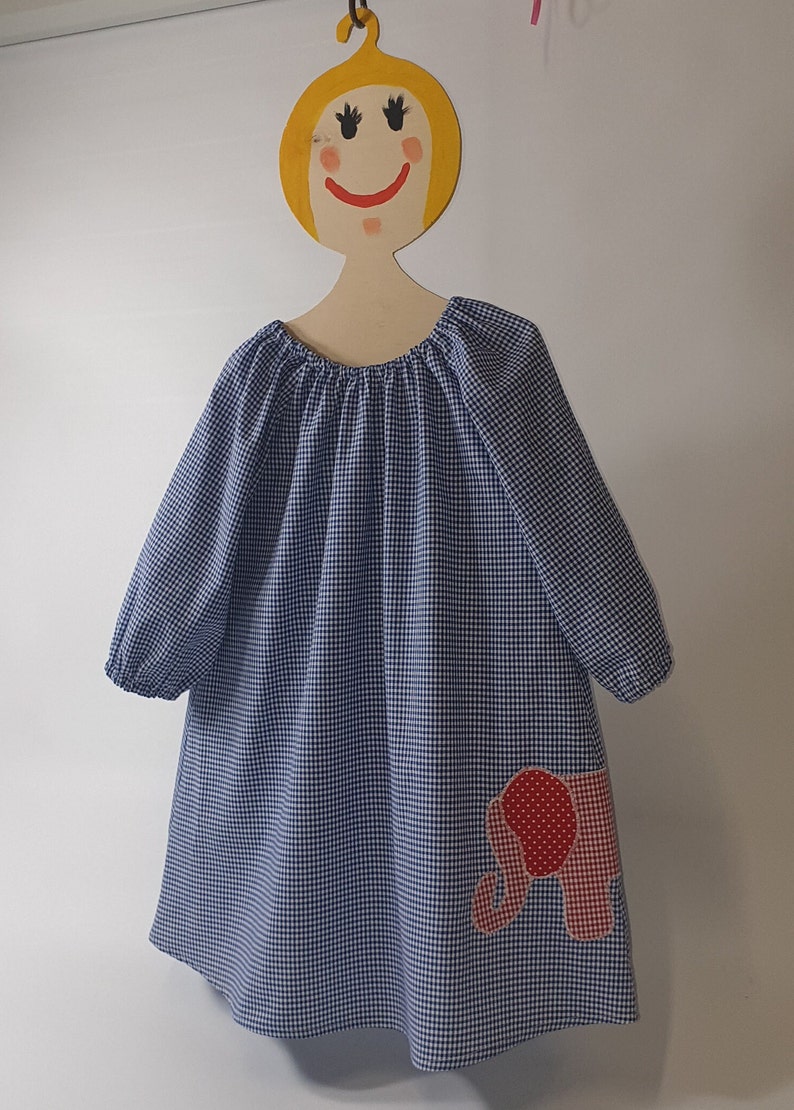 Girls' dress with elephant bag made of dark blue cotton with white dots Lina Bullerbü dress, comfortable, casual and elegant. image 7