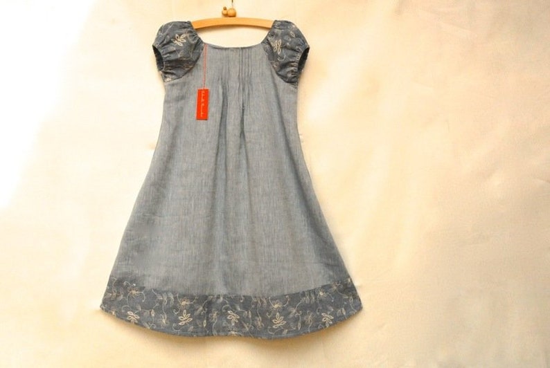 Kleid für Mädchen, Festkleid, Kinderkleid, Langeskleid, Ballkleid mit Blumenstickerei in blau Milla Bild 2