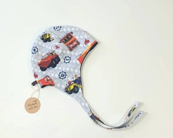 Baby-Children's hat to tie "Paulchen" cuddly warm and comfortable with fire engine pattern