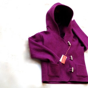 Kinder Jacke Polly für Mädchen, Walkjacke, Wolljacke in Pink. Bild 1