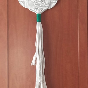 Tapiz de nudos de macramé para colgar en pared, decoración de pared de nudos, tapiz de nudos celtas, decoración de pared boho, arte de pared imagen 5