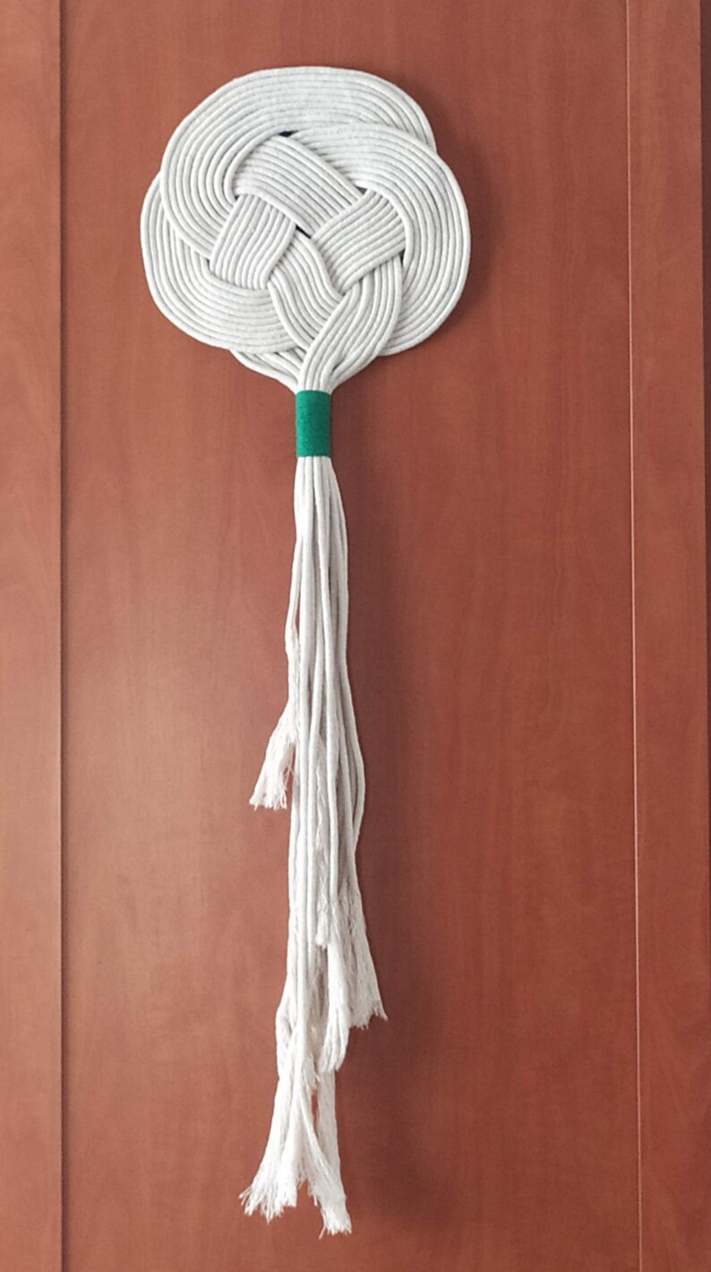 Tapiz de nudos de macramé para colgar en pared, decoración de pared de nudos, tapiz de nudos celtas, decoración de pared boho, arte de pared imagen 5