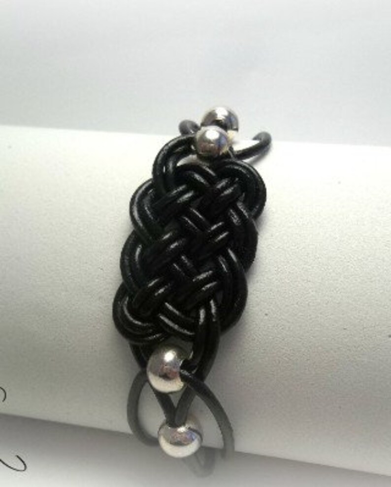 Gualiy Pulsera De Acero Inoxidable Para Hombre, Pulsera Trenzada De Piel Con Hebilla Negra De 16,5 Cm De Longitud, Pulsera De Hip Hop, 19.5, Cuero, Sin Gemas