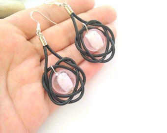 Pink crystal and black leather earrings, earrings with leather knot, bohemian and romantic style earrings, earrings to give to woman.