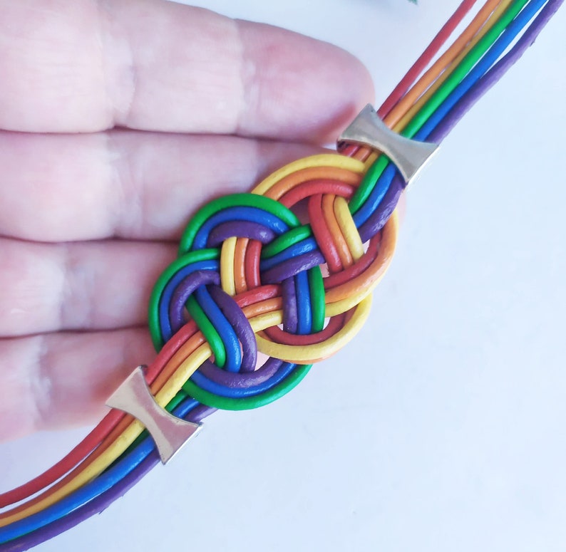 LGTBQ Lederarmband für Homosexuell Stolz Tag, Regenbogenflagge Armband, mehrfarbige Armband, Homosexuell Stolz Tag Armband, Armband Knoten Bild 9