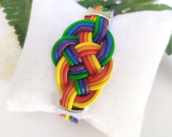 Regenboog kleur lederen armband, veelkleurige lederen armband, regenboog vlag armband, multicolor armband, knoop armband armband