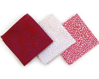 Lot de 3 mouchoirs en tissu coton bio fleurs rouges