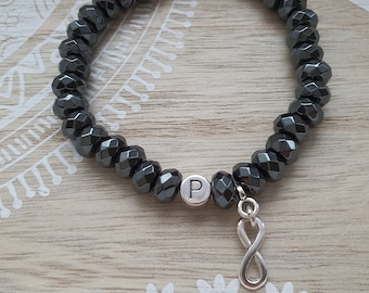 Bracelet Infinity avec Hematite Perlées Lettres Intitial Infinity Infinity Beaded Bracelet