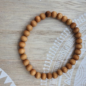 Diffuser Mala Bracelet Sandalwood Beads Sandalwood Buddhist Yoga Meditation Bead Bracelet 6 mm
