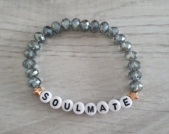 SOULMATE Armband mit Glasperlen Schwester Sister Freundin Buchstaben Perlenarmband grau rosegold