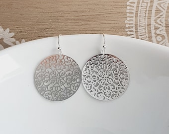 Filigree mandala ornament earrings in silver Boho Namaste Yoga Bohemian