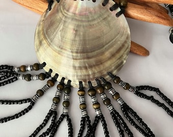 LARGE Vintage Chinese Belleek Sea Shell Necklace