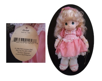 1994 Precious Moments AMBER #1053 Sweetheart doll. Excellent condition with tag attached. Worth 150 dollars! + GIFTS