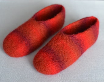 Felt slippers size 38* - red tones