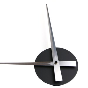 Minimalist Wall Clock, Home and Office Decor, Housewarming Gift, Modern Wall Clock SILVER hands 8.66/22cm zdjęcie 4