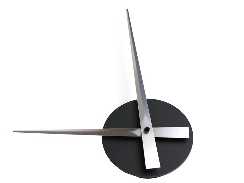 Minimalist Wall Clock, Home and Office Decor, Housewarming Gift, Modern Wall Clock SILVER hands 8.66/22cm zdjęcie 4