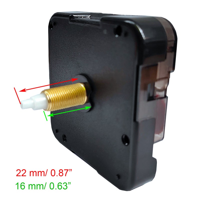 Puede incluir: Primer plano de un movimiento de reloj negro con un eje de color dorado. El eje mide 22 mm / 0,87" de largo y 16 mm / 0,63" de di&aacute;metro.