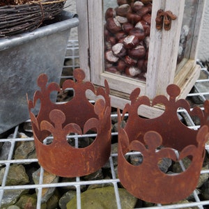 rusty, beautiful crowns for your garden, medium size, crowns made of patina, 11 cm, garden decoration, patio decoration in rust image 5