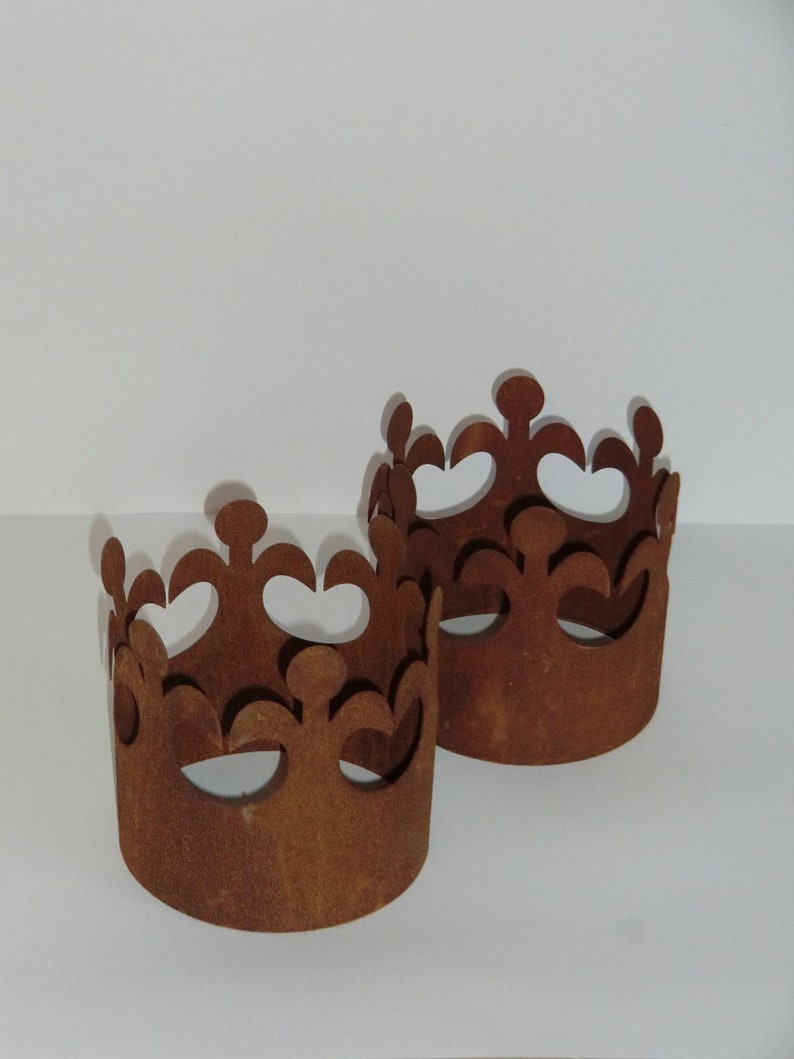 rusty, beautiful crowns for your garden, medium size, crowns made of patina, 11 cm, garden decoration, patio decoration in rust image 3