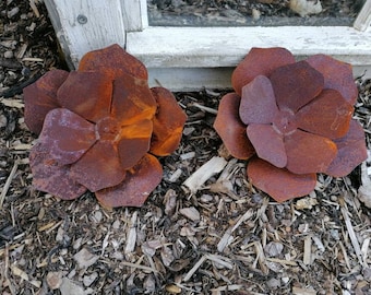 Beautiful flowers made of rust, for sticking, very special rust decoration for your garden, flower for balcony, terrace and garden