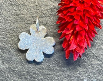 Noble silver pendant cloverleaf made of recycled fine silver, lucky clover matted