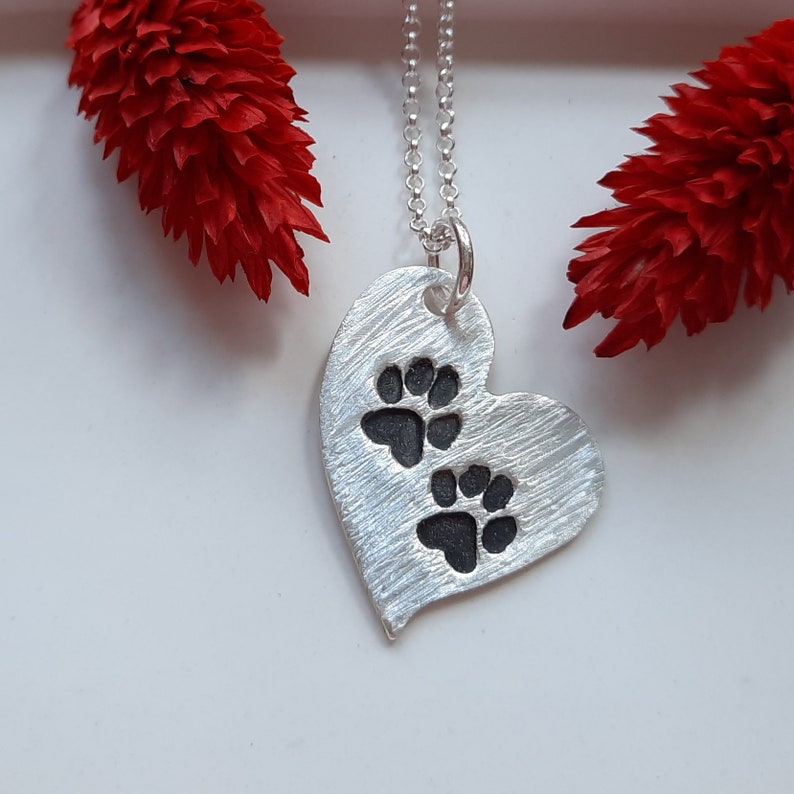 Heart pendant with stamped paw prints, 999 silver, patinated image 3