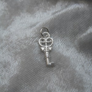 filigree silver ring key made of 999 silver, heart, heart key image 1