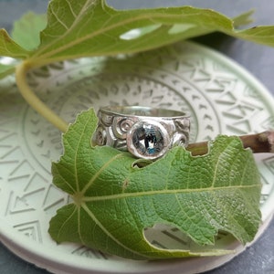 Bague unique solide en argent 999 avec un grand motif et du verre fondu image 1