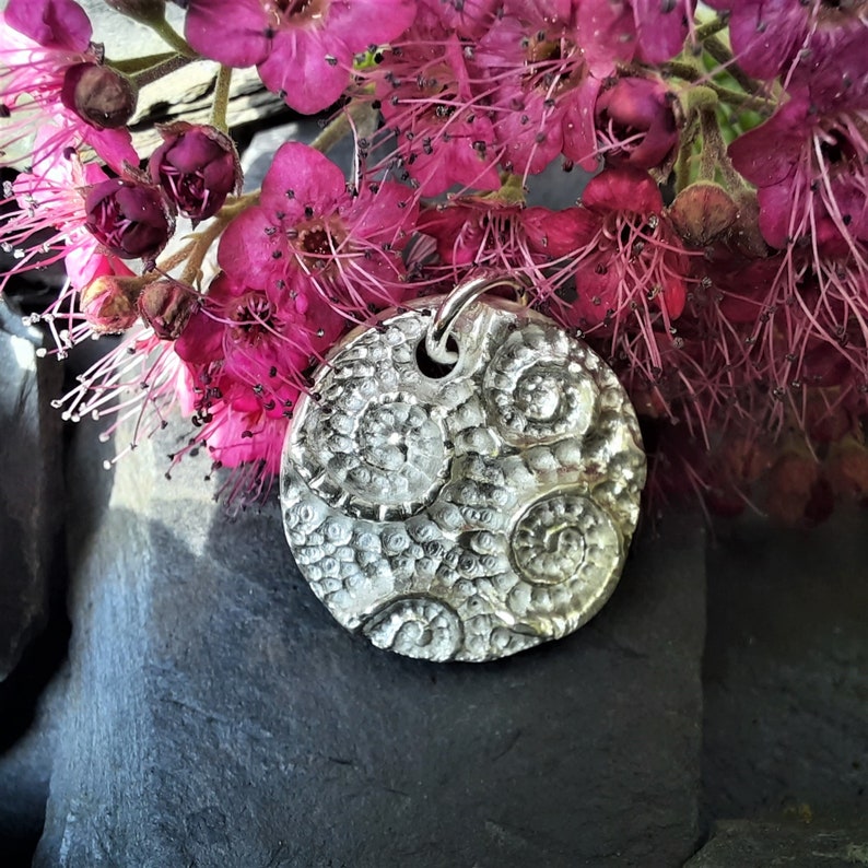 Solid silver pendant Ammonite made of 999 silver image 3