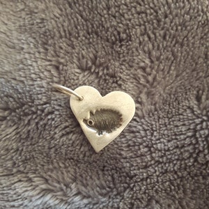 Silber-Anhänger Herz mit Igel, 999 Silber, patiniert, geschwärzt Bild 1