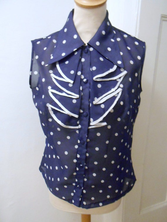 Blue white dotted 60s 70s ruffle blouse
