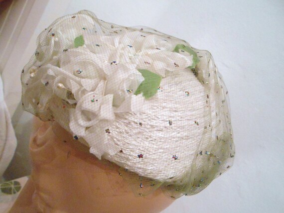 Playful Frühlingshafter 50s Hat