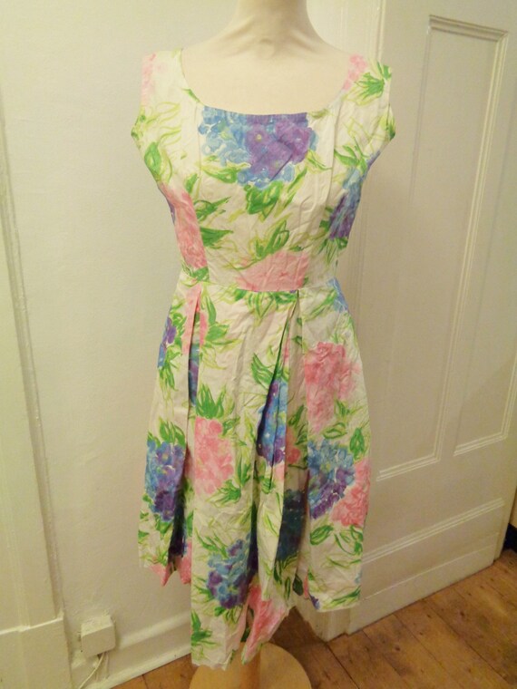 cute floral summer dress colorful 50s