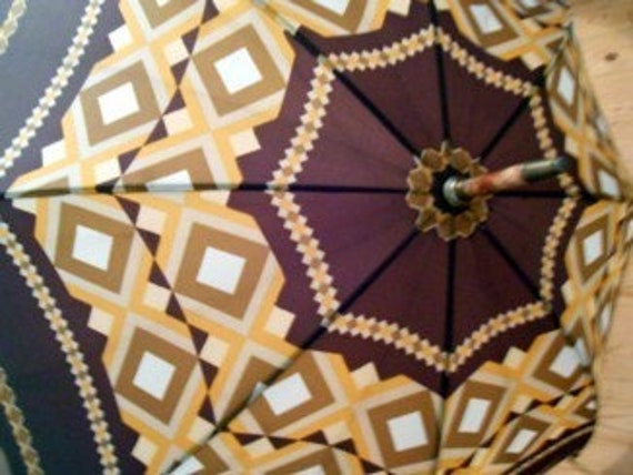 Brown yellow 70s Vintage umbrella handle