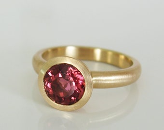 Bague tourmaline rouge en or 750