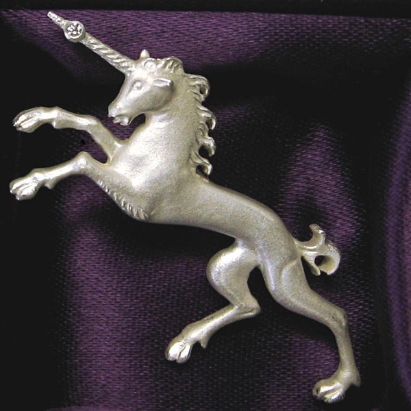 Einhorn Brosche aus 935 Silber mit Brillant, Unicorn, recyceltes Silber, lupenrein, Pferd, Pferdebrosche, Einhornanstecker, Christiane Wendt