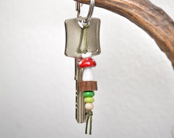 Lucky | Glass Bead Keychain