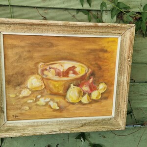 Gorgeous French Still Life oil painting on canvas, wooden frame, copper cauldron, onions, shallots, garlic, stunning ocher/orange shades