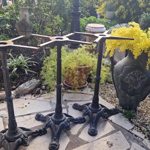 French vintage cast iron bistro table legs, heavy and sturdy original black patina, Paris bar bistro table, entryway table