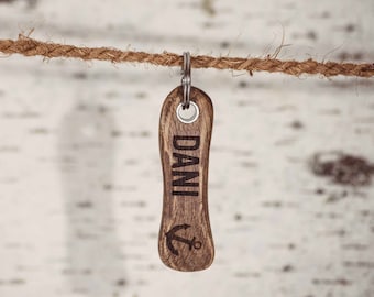 1 / Keychain made of oak wood personalized with engraving | Hand flatterer | personalized gift idea | Driving school | first apartment