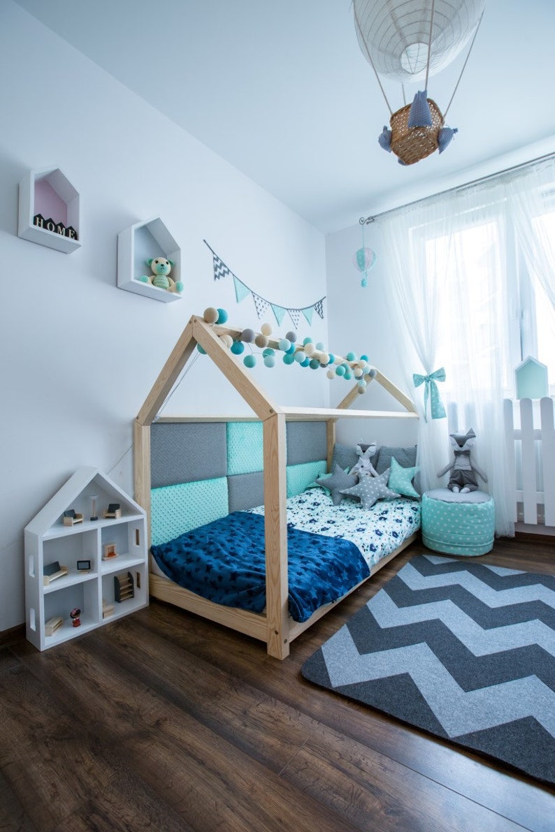 Children's bed / house bed 120 x 200 cm image 2